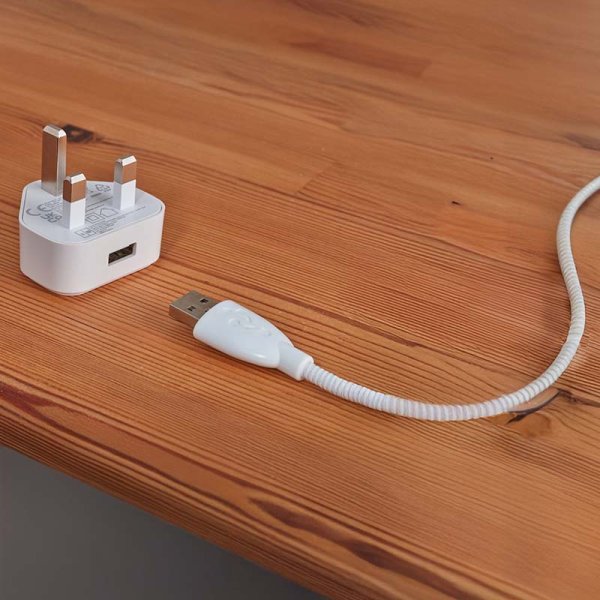 Three Kings USB Plug Adapter, UK